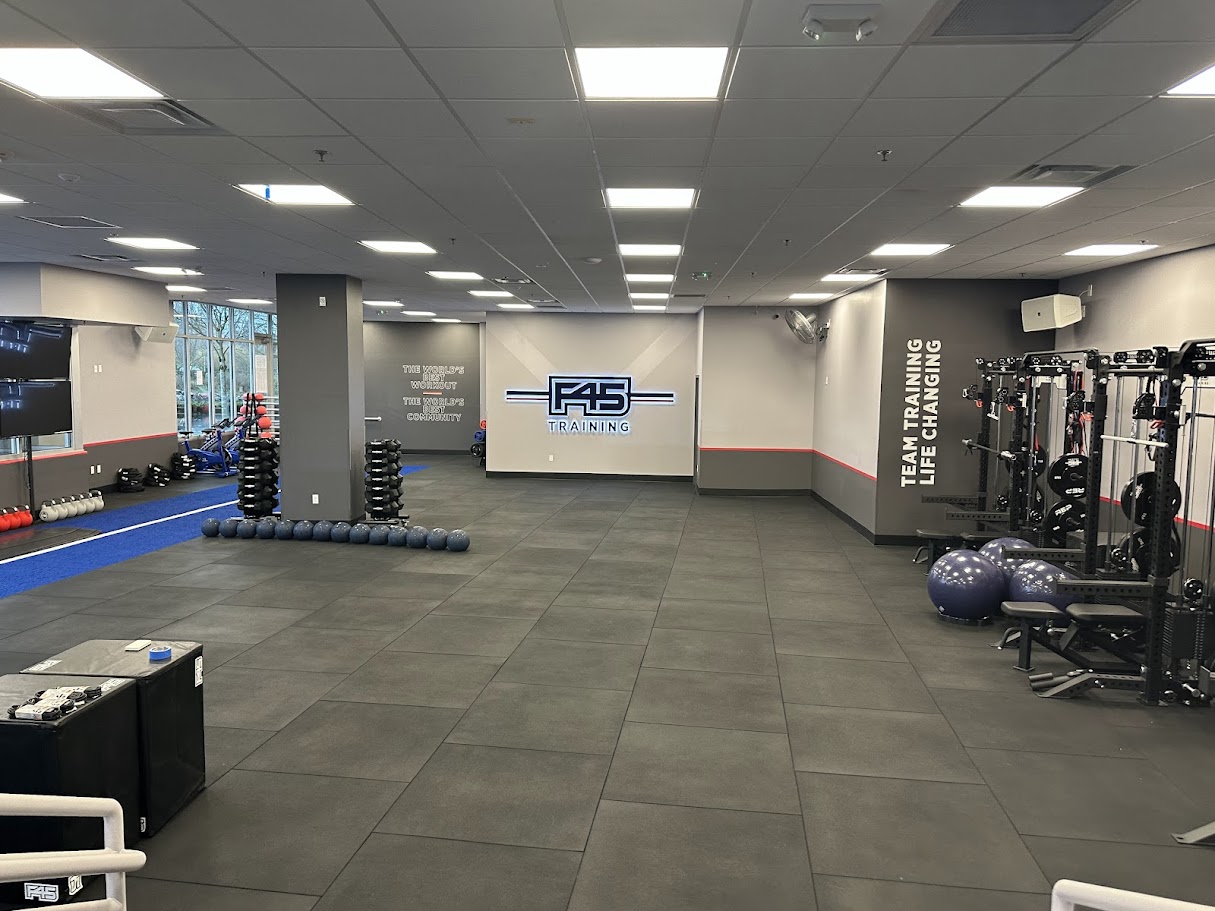 Central view of the training area and turf lane
